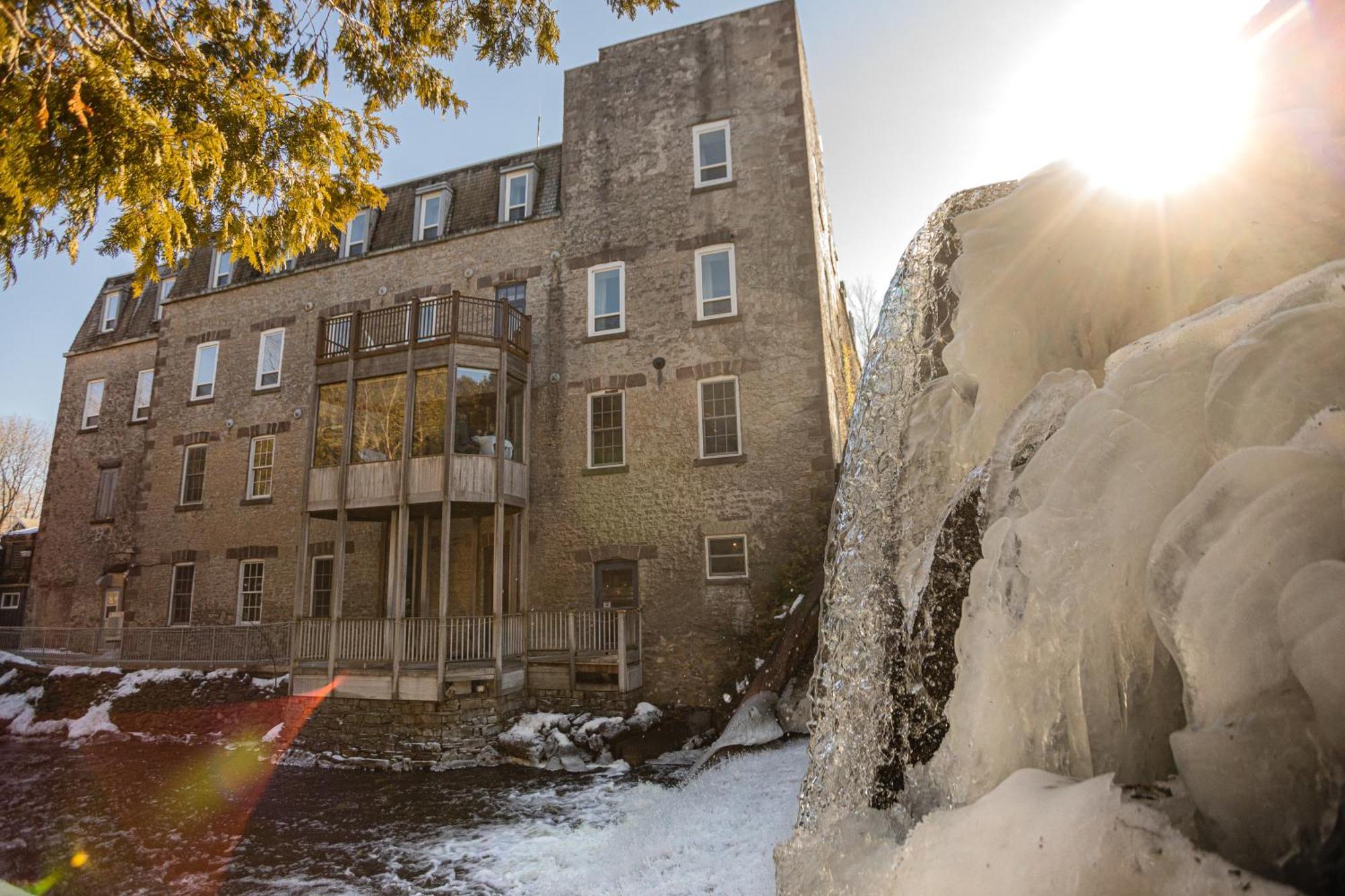 Hotel Millcroft &