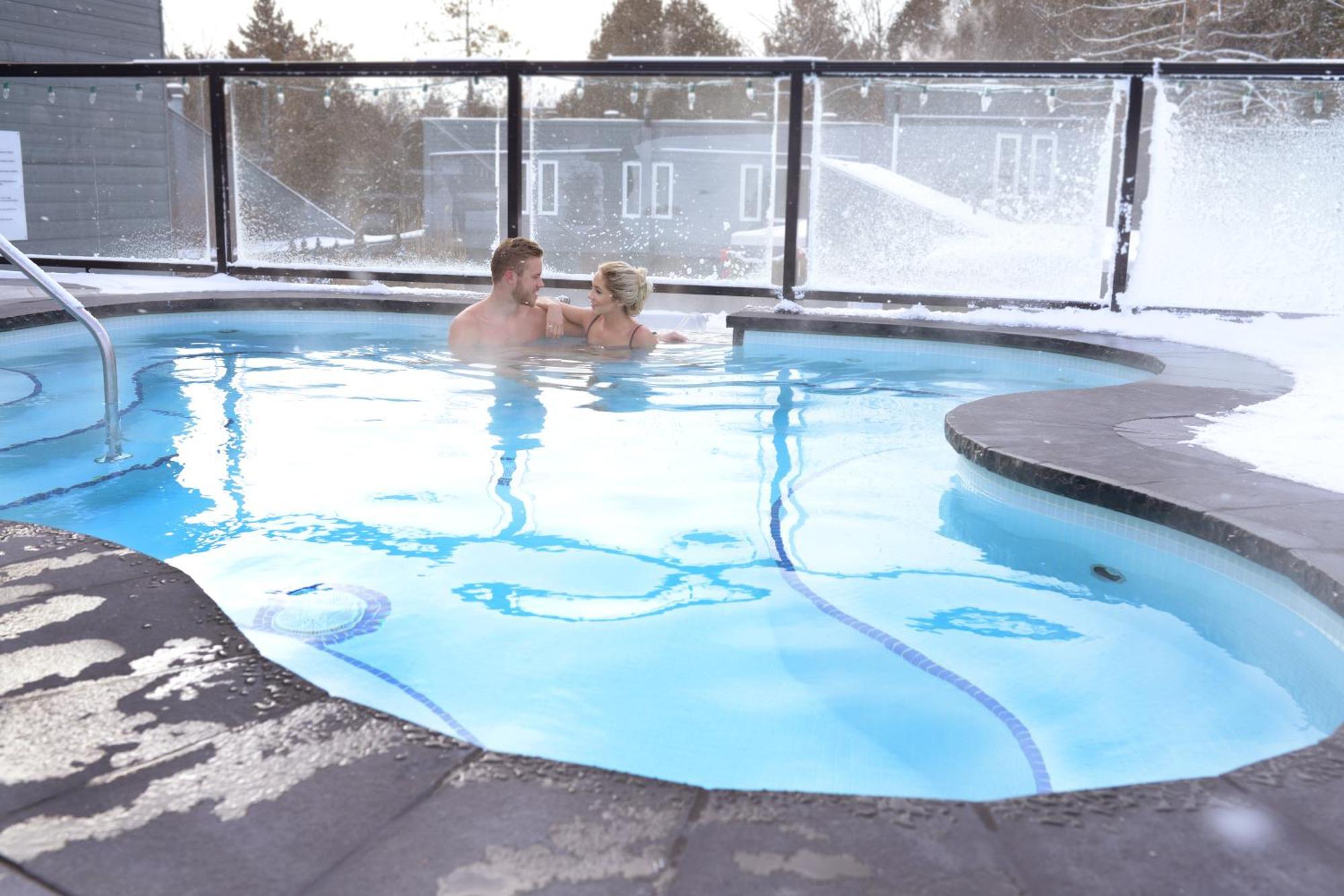 Hotel Millcroft & Village Of Alton